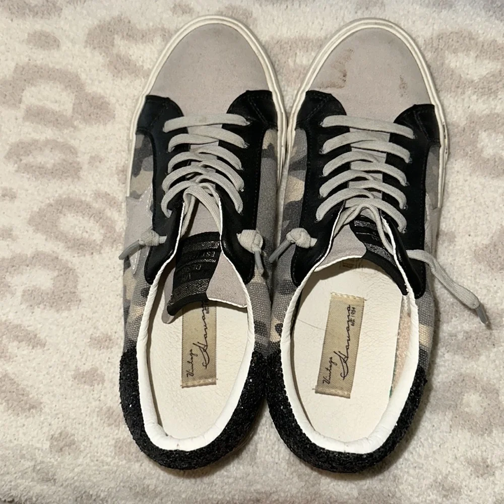 Vintage Havana Sneakers - Picture 3 of 5